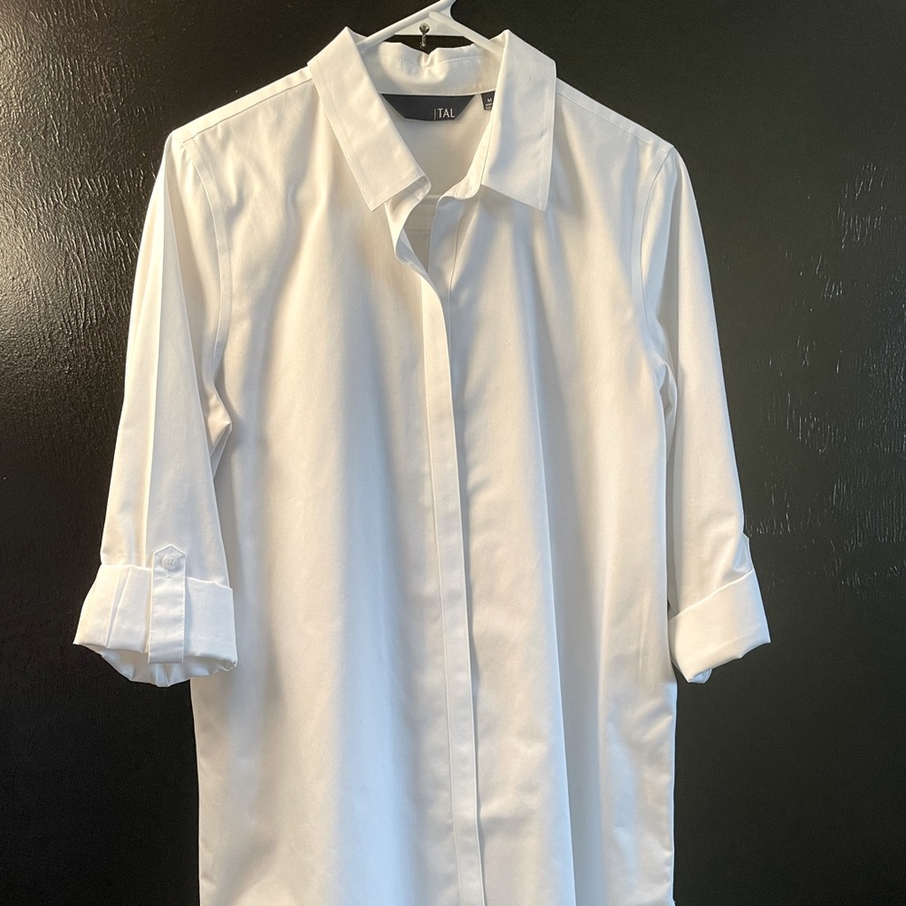 HIGH-LOW WHITE LONG COLLARED DRESS SHIRT